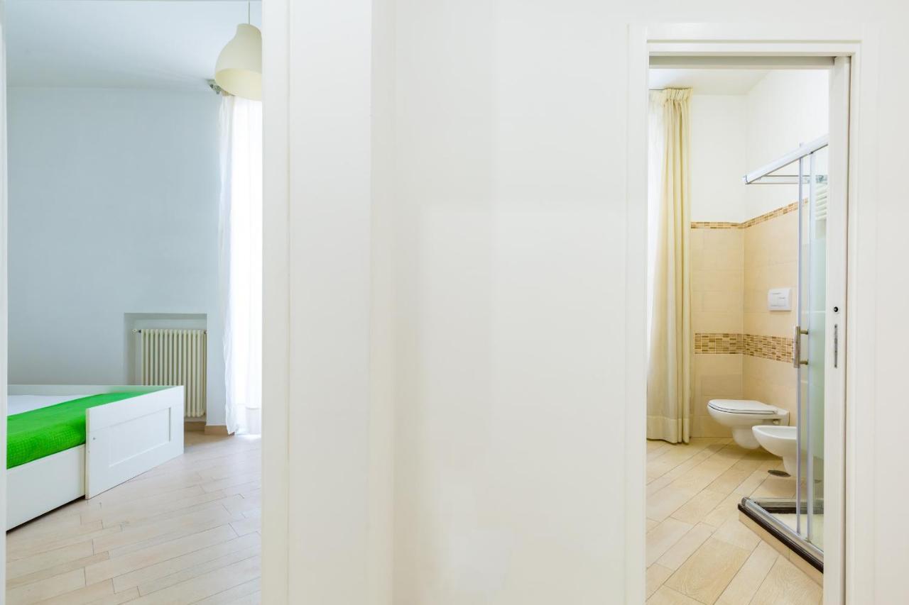 Apartment With Balcony In Palazzo Diaz By Wonderful Italy Neapel Exteriör bild